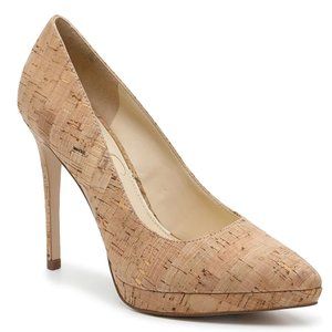 Jessica Simpson Analista Platform Pump Size 6M